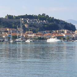 Nafplion vom Hafen aus