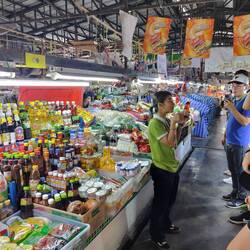 Kad Ruam Chok Market