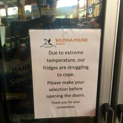 Selbst in dem kleinen Laden im Park streiken die Kühlschränke