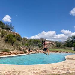 Der Pool ist ganz schön kalt