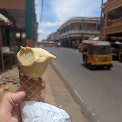 Glace of dubious non-dairy-ness. I'm relying on the vendor's statement but anticipating trouble