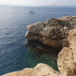 Das Meer beim Heraion: Hier darf man sogar baden, aber bitte nicht nackt. Das steht so geschrieben