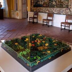 Piero Gilardi, Frutta caduta, Tappeto-natura, 1991
