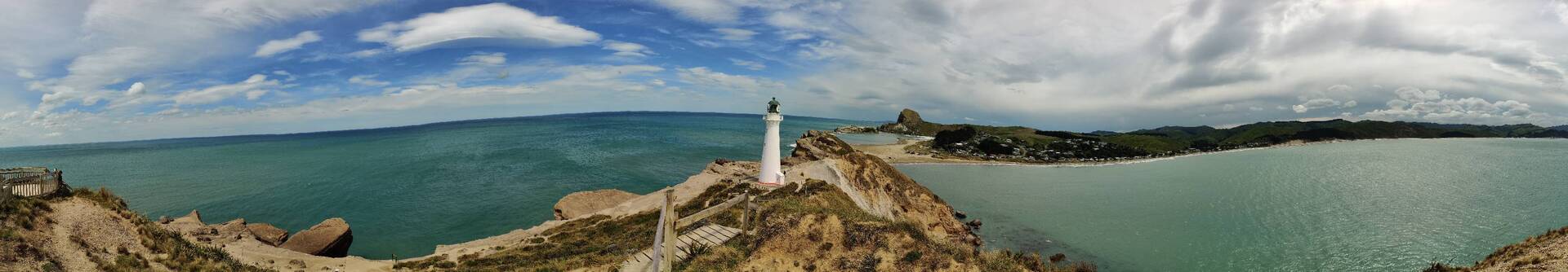 Photo depuis le point le plus haut. C'est le retour du: "Trouve le van! 😜"