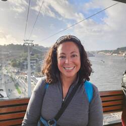 Now Gina is playing to the camera