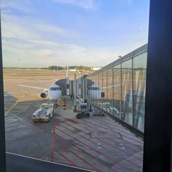 Little aeroplane from HAJ to CDG