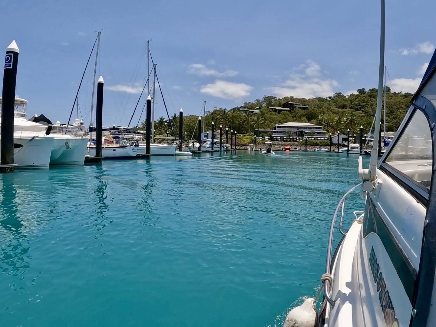 Entrering the marina