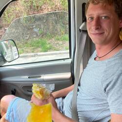 Lecker Mango! Die Versorgung durch Straßenhändler in Kolumbien ist immer 1A