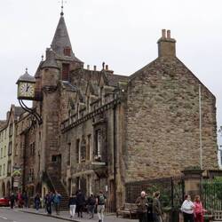 Das untere Ende der Royal Mile