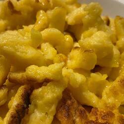 ...hausgemachten Butterspätzli