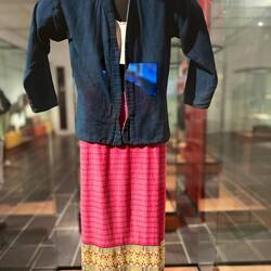 Jede ethnische Minderheit trägt die ihr eigene Kleidung