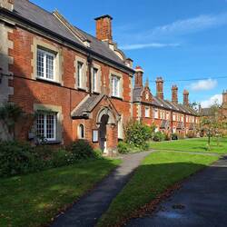 Erstaunlich, erfreulich: Eine (ehemalige) Arbeitersiedlung