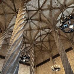 Säulensaal, Handel getrieben