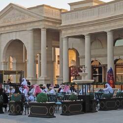 "Disneyland" auch hier: Eine Einkaufsstraße ganz im europäischen Stil