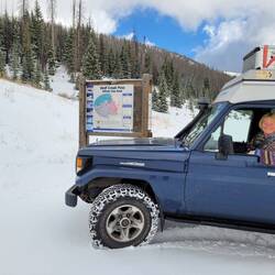 Passhöhe: 10865 Fuß ≈ 3311m