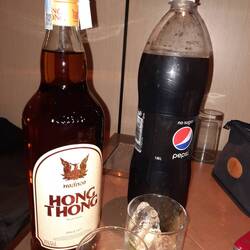 Krung Thong = Goldener Adler, wirkt ebenfalls wie Red Bull und verleiht Flüüüügel 😉😆