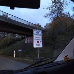 ...Wir ziehen an einen Ort den niemand kennt!