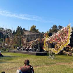 Kleine Stage mit Konzert gab es auch