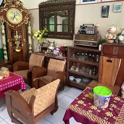 the homestay lobby