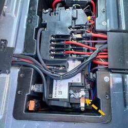 Die Instrumenten Anzeige vom Mercedes ist ausgefallen. Mein Sohn hatte den richtigen Typ.