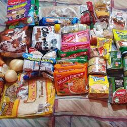 Food haul for Lagunas
