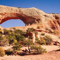Wilson Arch on the way to Moab