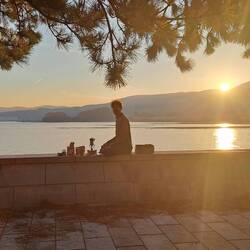Guten Morgen, Land der aufgehenden Sonne