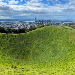 Der Krater ist noch gut sichtbar