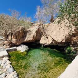 Pool am Wasserfall