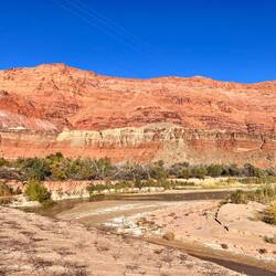 Paria River, start for hikes into the wilderness