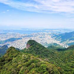 Blick vom Pico da Tijuca auf Rio de Janeiro