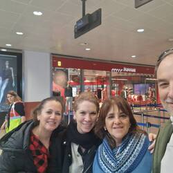 Ya en el aeropuerto despidiendo a mi tía