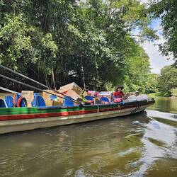 schwimmender "Supermarkt" 😉