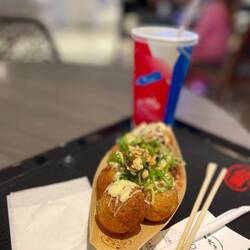 Takoyaki in a food court of the Diving Center near Odaiba Marine Park, Tokio