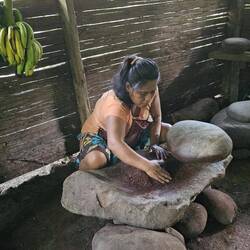 und danach mit dem super schweren Stein gemahlen