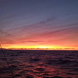 Die Sonnenuntergänge hier draußen sind Hammer!