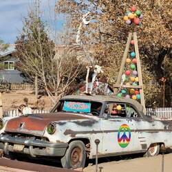 Kunst aus Schrott in Hanksville