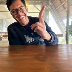 those flexible fingers must be in the genes