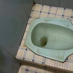 ... and corespobding bathroom on Java. food was good though
