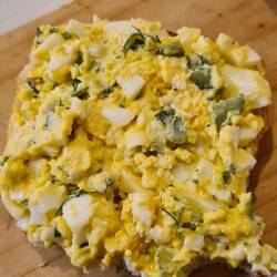 Eiersalat zum Mittag