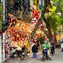 xmas decoration shop