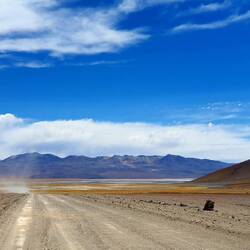 Sometimes you have to turn around to see all the beauty. Leaving Laguna Chalviri
