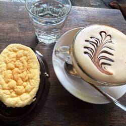 i found the world best cheese cake in Hanoi. who would have thought??