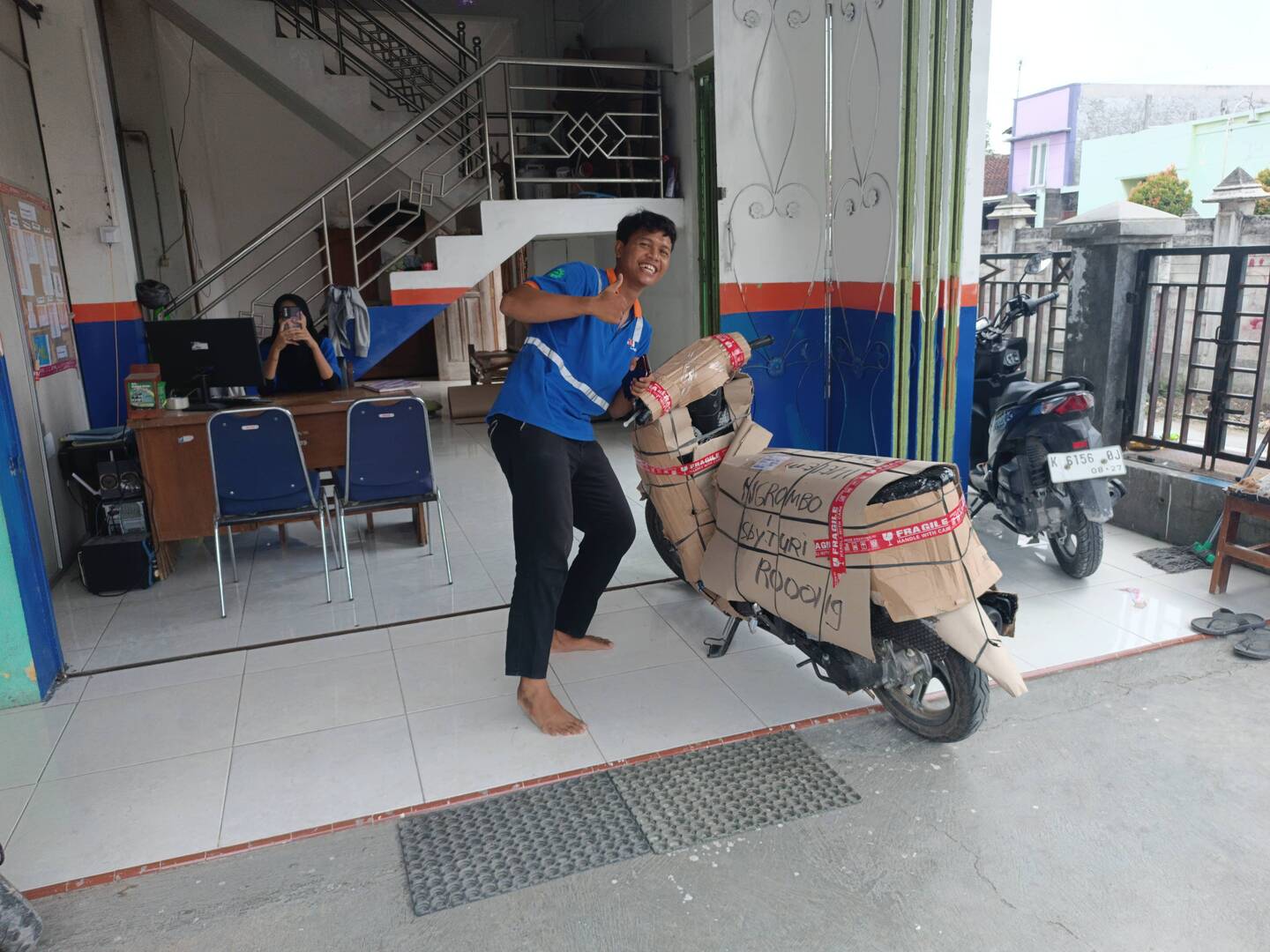 My scooter, professional packed for shipping, from an awesome cargo officer! ☺️