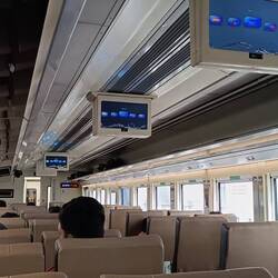 ...a modern, comfortable and clean train. 👍