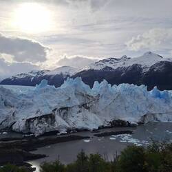 Aus unterschiedlichen Höhen konnten wir den Gletscher begutachten