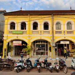 Traditional colonial architecture
