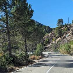 Kurvenreiche Bergstraße