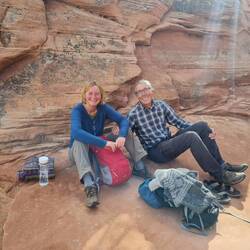 Pause an der Stelle, ab der man eine Besteigungserlaubnis vorweisen muss