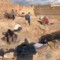 Den Archäologen bei der Arbeit zugeschaut...😊